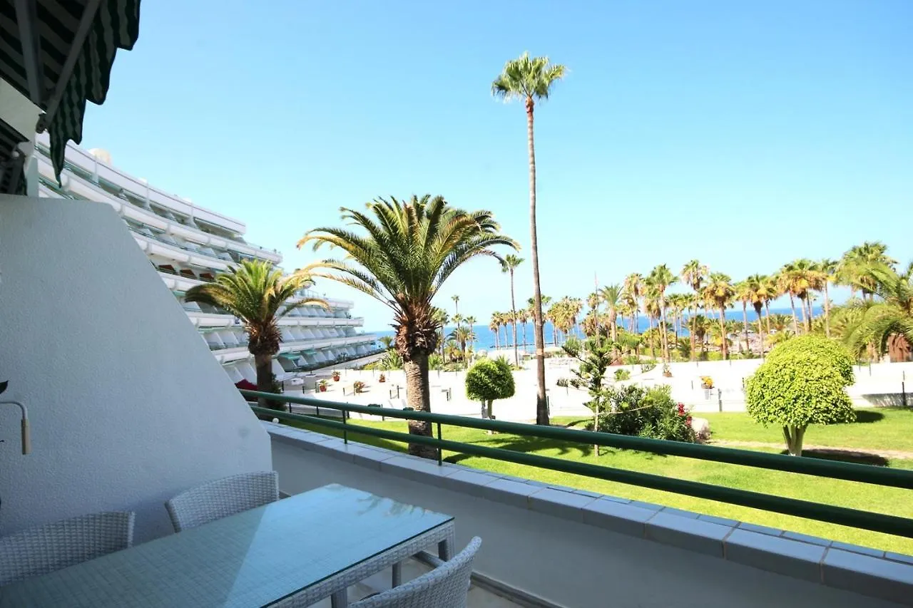 Two Bedroom Apartment Near El Duque Beach, Costa Adeje Spanien